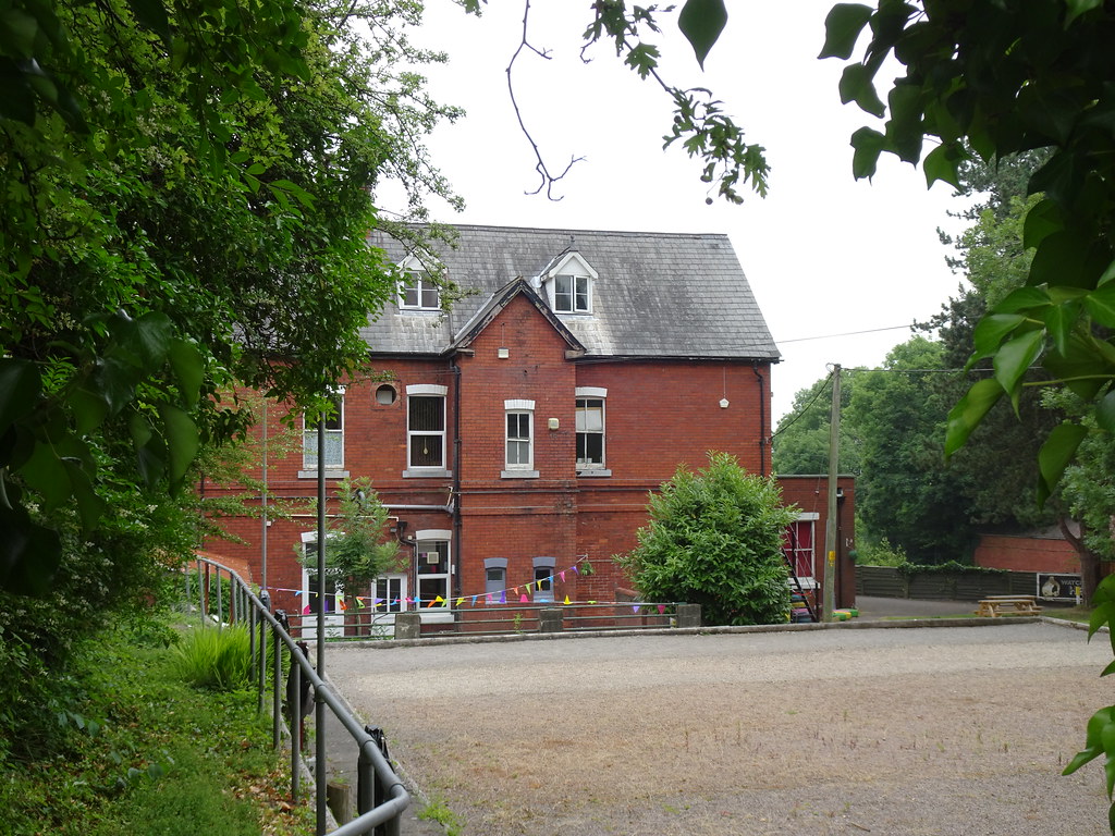 Panteg House, Greenhill Road, Griffithstown, Pontypool 7 J… Flickr