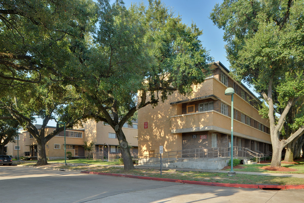 San Felipe Courts Historic District (HDR) Ed Uthman Flickr