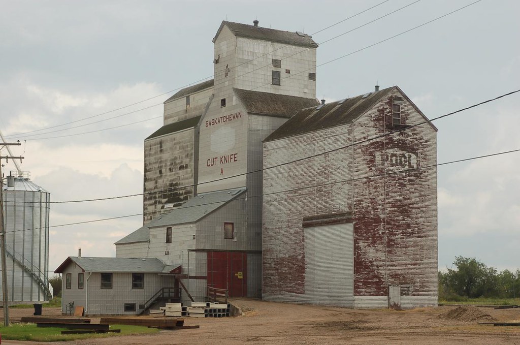Cut Knife, Sk august 2010 mile105 Flickr