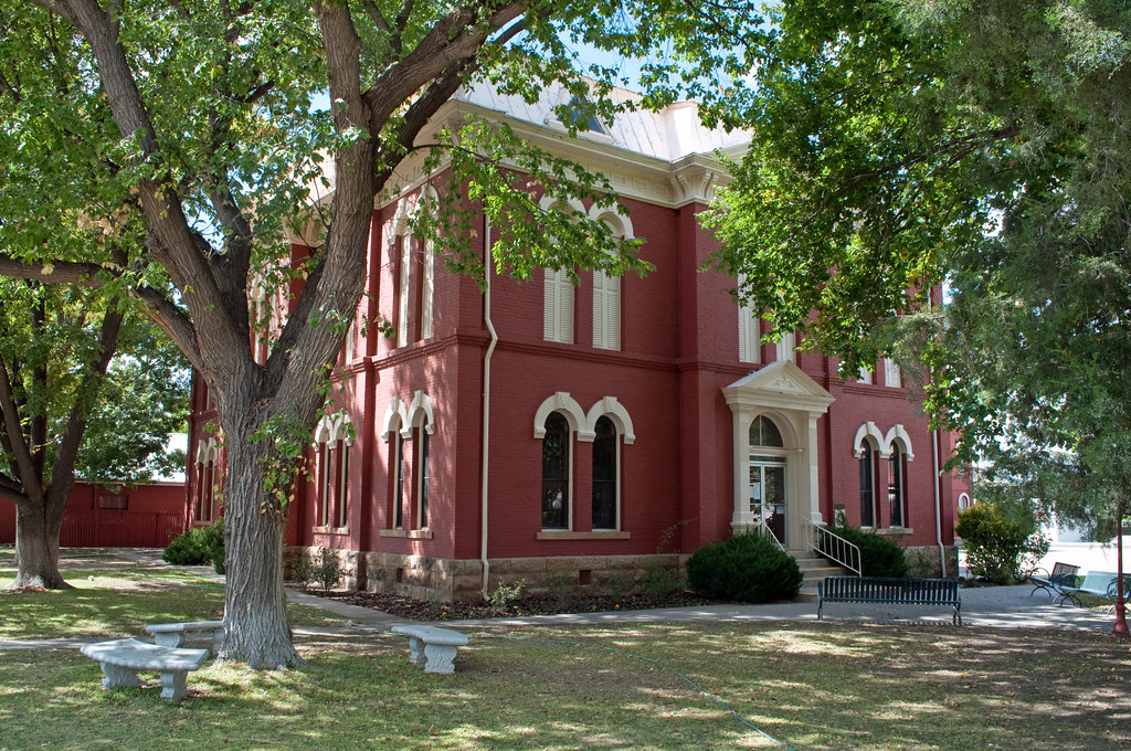 Brewster County Courthouse Brewster County Courthouse in A… Flickr