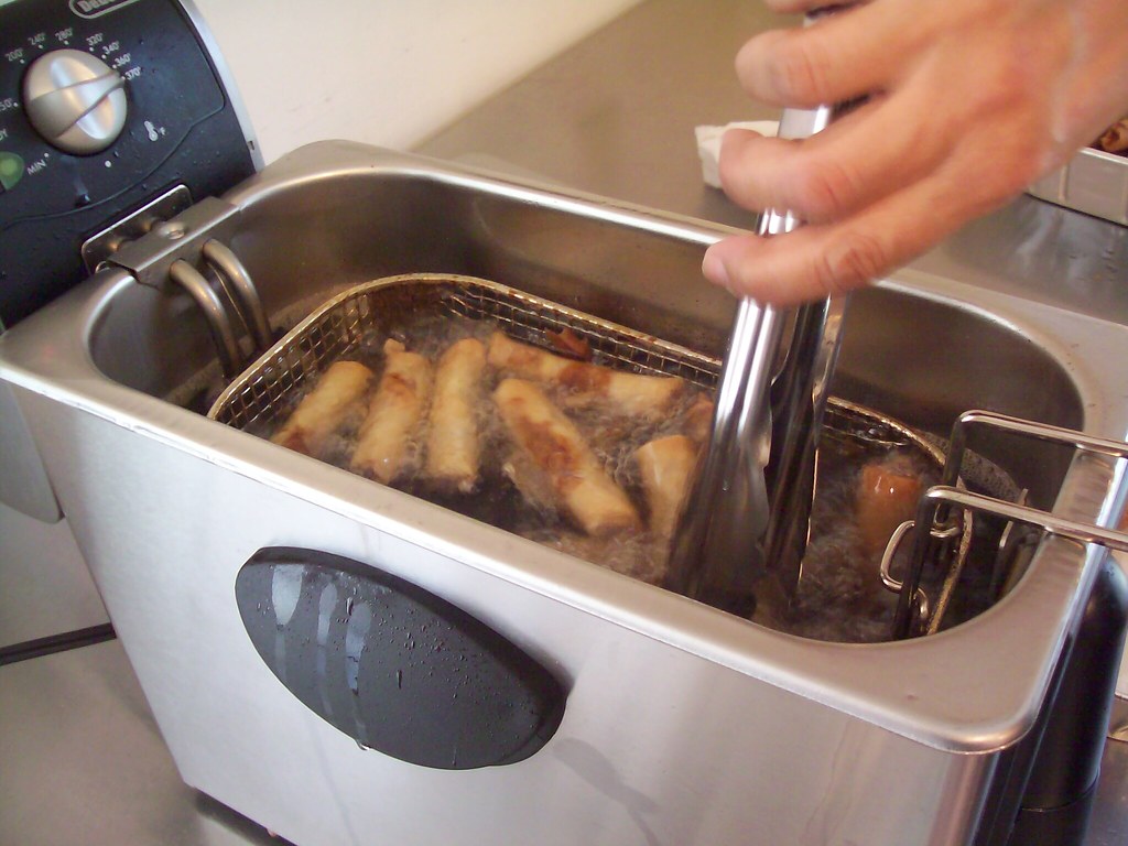 Deep Frying Lumpia Shanghai Ren T. Flickr