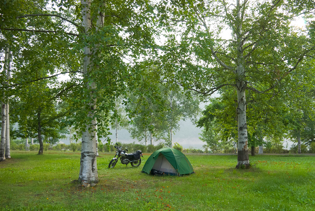 岩尾内湖白樺キャンプ場 Iwaonaikoshirakaba campsite, Hokkaido. Flickr