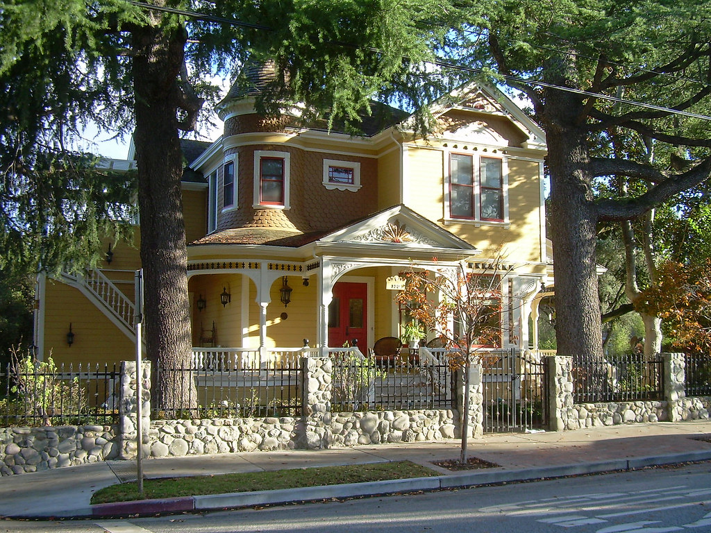 Victorian House Los Gatos, California. David Sawyer Flickr