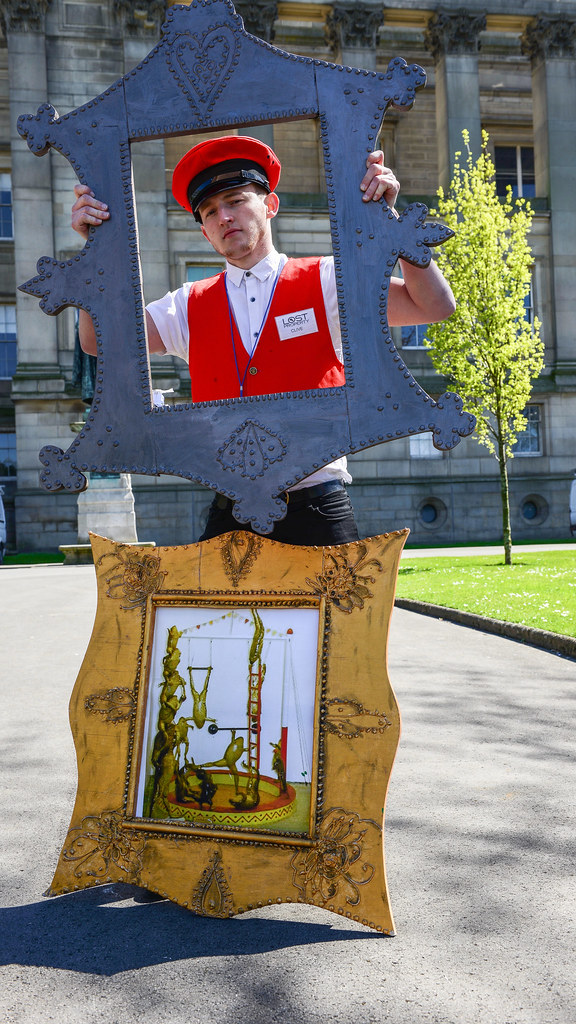 framing himself taking in liverpool st garden than… Flickr