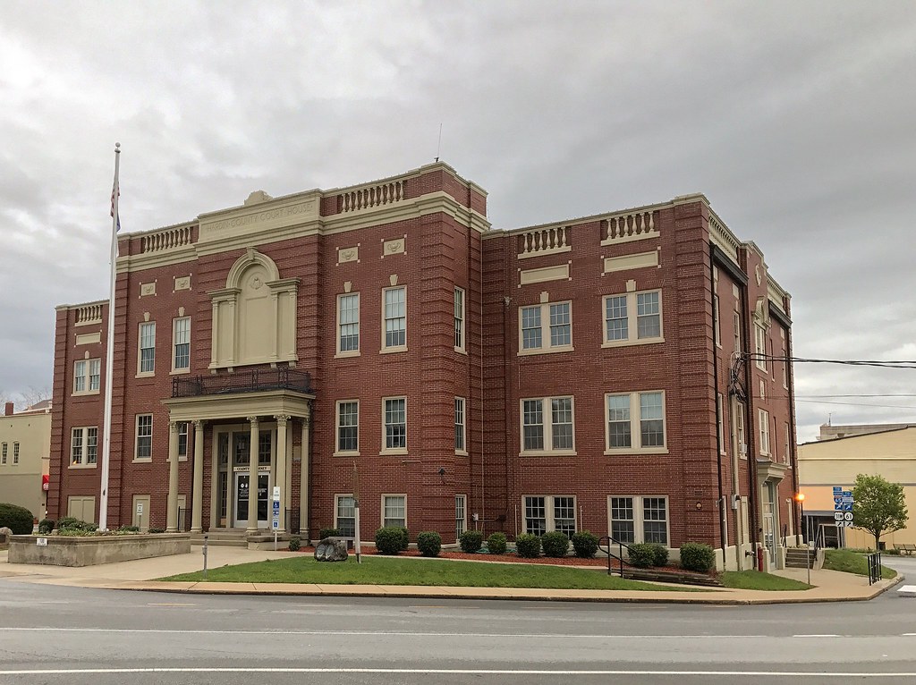 Hardin County Courthouse, Elizabethtown, KY, ca. 1934 Flickr