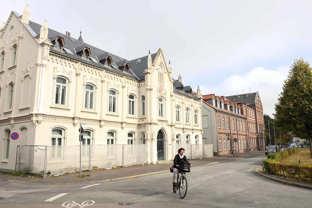 4517 Rathaus Bremerhaven Lehe; 1865 wurde das zweigescho… Flickr