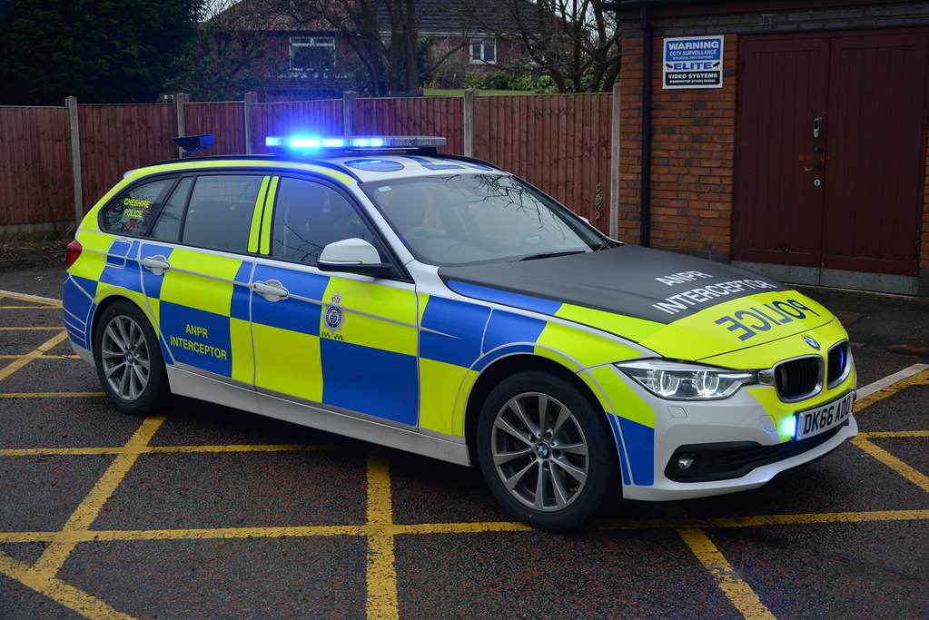 Cheshire Police BMW 330d Roads Policing Unit DK66 AD… Flickr