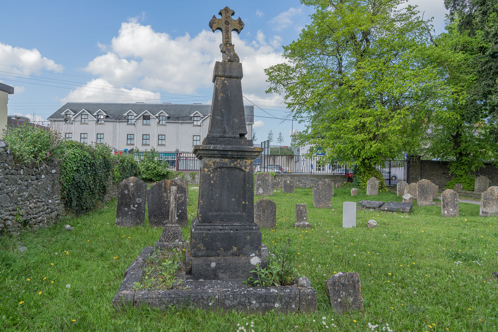 ST. JOHN’S GRAVE YARD [DUBLIN ROAD KILKENNY CITY]127500 Flickr