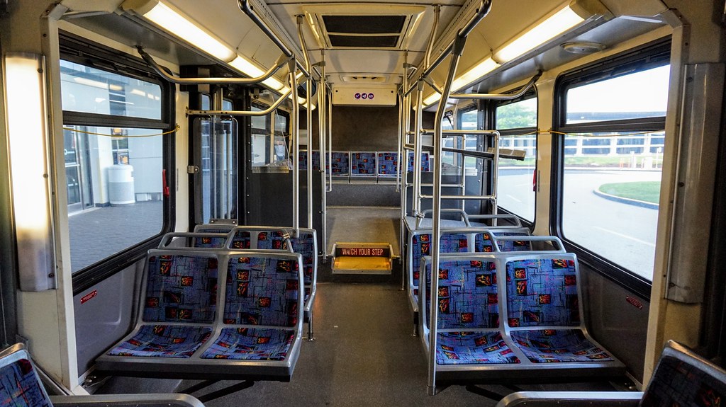 BWI Rental Car Shuttle 2002 New Flyer D60LF 302 MW Transit Photos