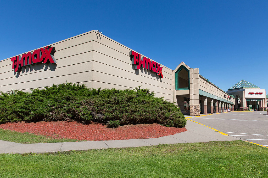 Sun Ray Shopping CenterSt. PaulMinnesota2 Brixmor Property Group