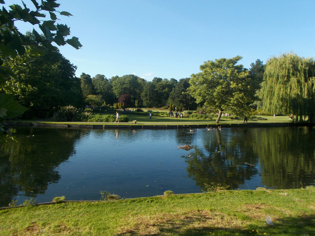 Beddington Park, London Borough of Sutton (2) Tony Monblat Flickr