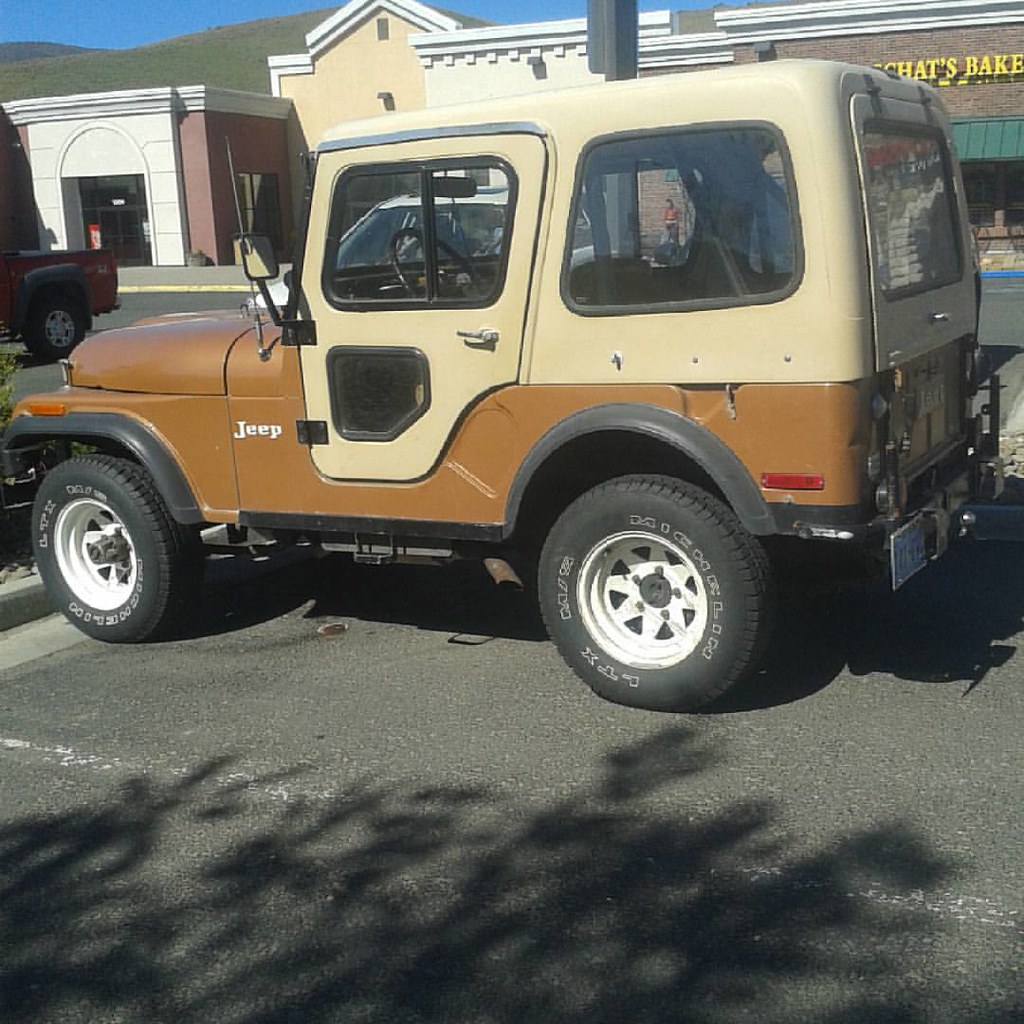 Old School Jeep. CarsonCity Nevada Stan Kennedy Flickr