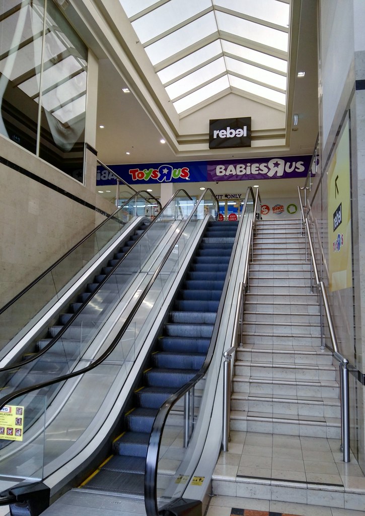 Wells Rd Frankston Toys R Us and Babies R Us hytam2 Flickr