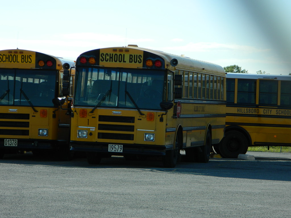 Hillsboro City Schools 1 (2) Bus lot Hillsboro, OH Flickr