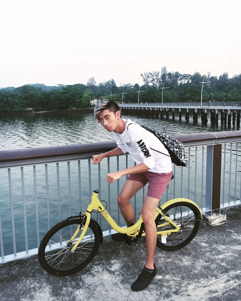 "I can ride my bike with no handlebars" // this is why we … Flickr