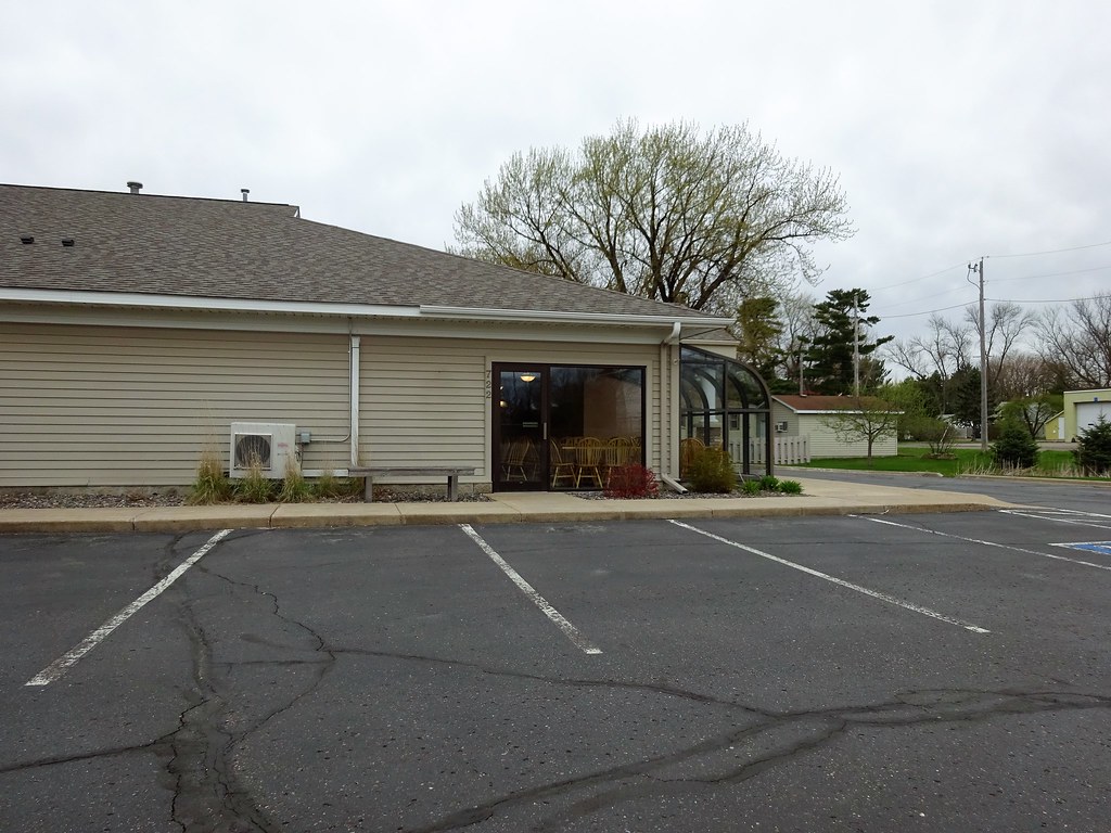 Strike Funeral Home Cambridge, MN PHD280 Flickr