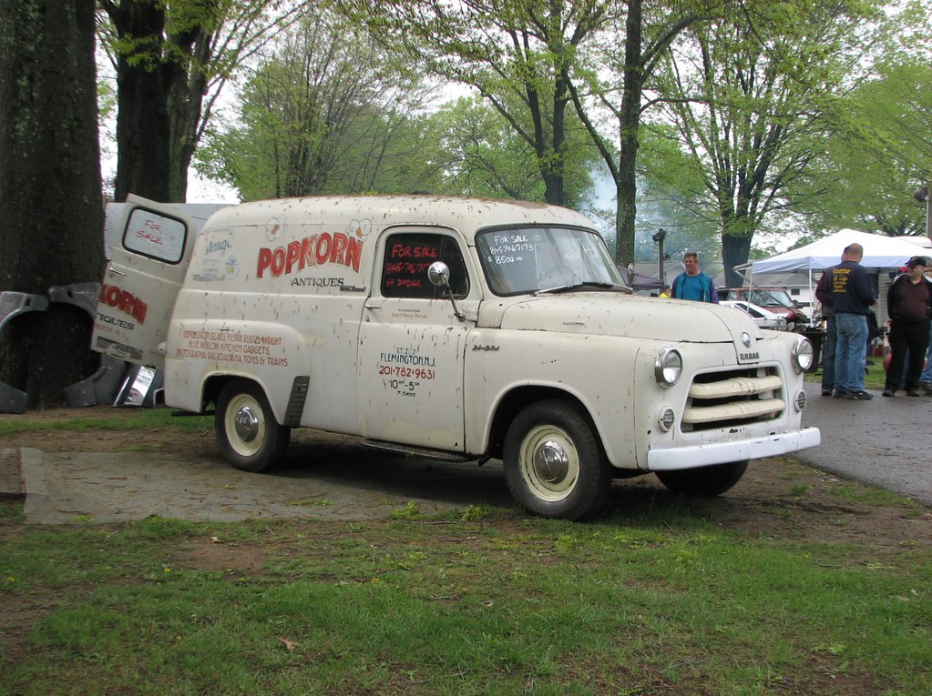 A 1954 DODGE PANAL TRUCK IN MAY 2017 At the 2017 Rhinebeck… Flickr
