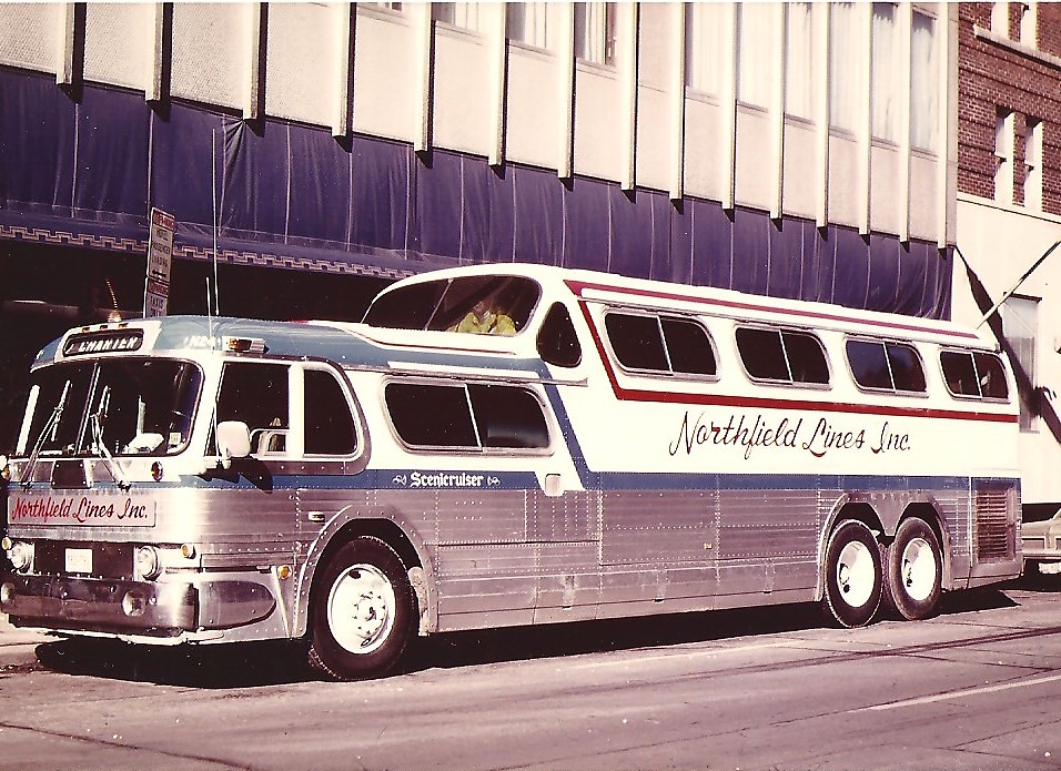 Northfield Lines N24 GMC Eagan,MN. Photo Fred Rayman Flickr