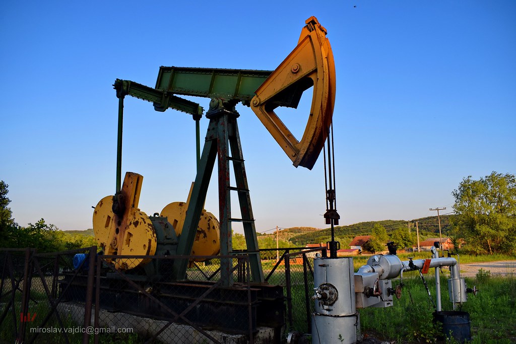 pumpjack oil horse pumpjack oil horse Miroslav Vajdic Flickr