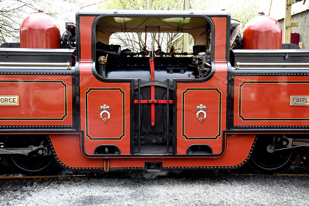 'DAVID LLOYD AT BLAENAU FFESTINIOG (6/13) The cab … Flickr