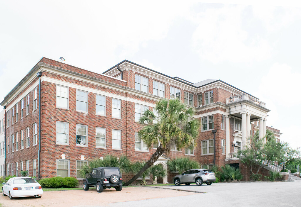 Former Jefferson Davis Hospital, Houston, Texas 1704201121… Flickr