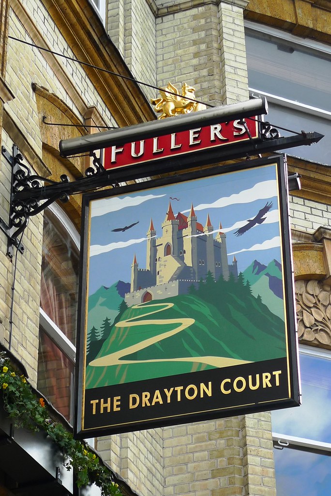 Drayton Court, West Ealing, W13 The pub sign for this larg… Flickr