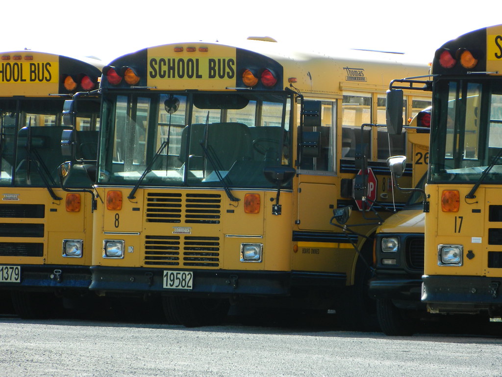Hillsboro City Schools 8 Bus lot Hillsboro, OH Flickr