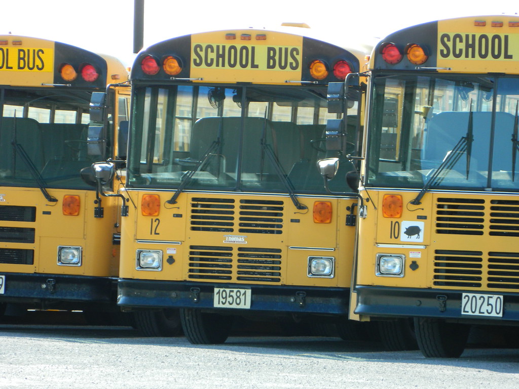 Hillsboro City Schools 12 Bus lot Hillsboro, OH Flickr