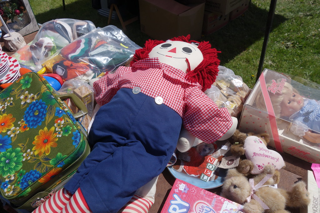 What Cheer Flea Market 5517 17 Anabelle? anothertom Flickr