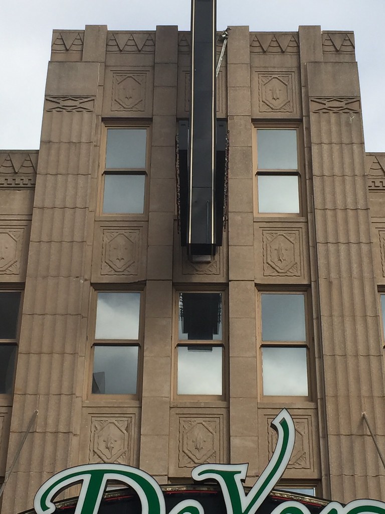 Warner Brothers Theatre 260 W Federal St, Youngstown, OH 4… Flickr