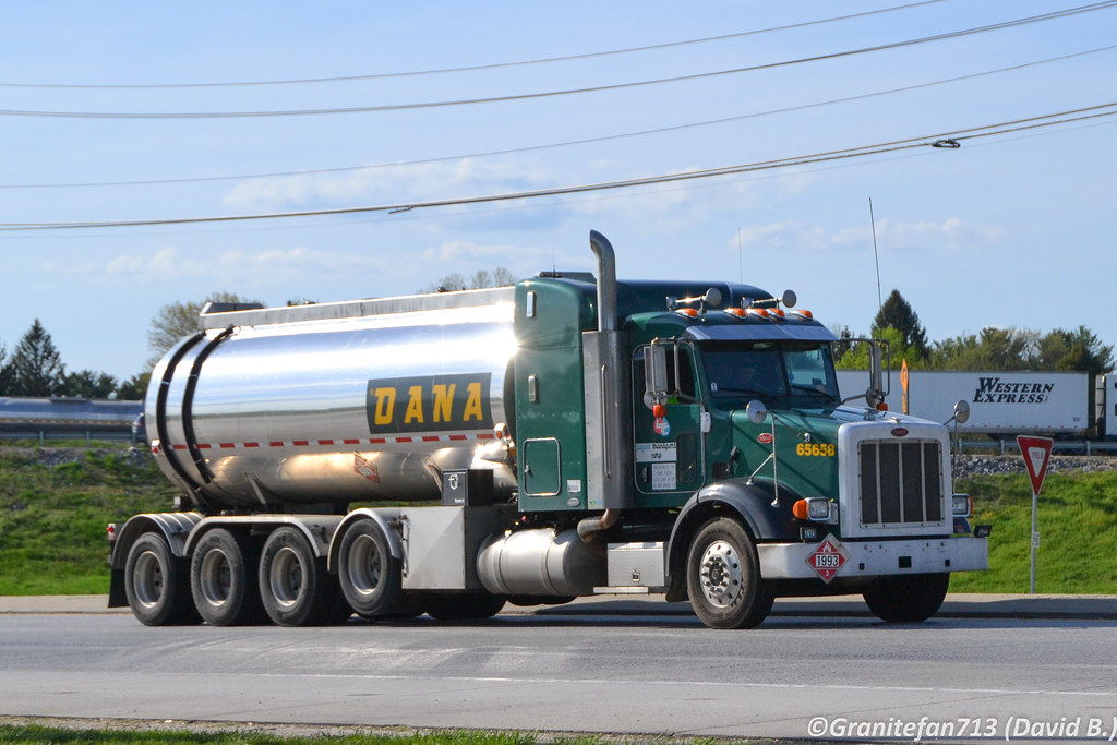 Dana Peterbilt 378 Tank Truck Trucks, Buses, & Trains by