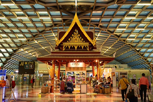 Bangkok Suvarnabhumi Airport Souvenir booth at the
