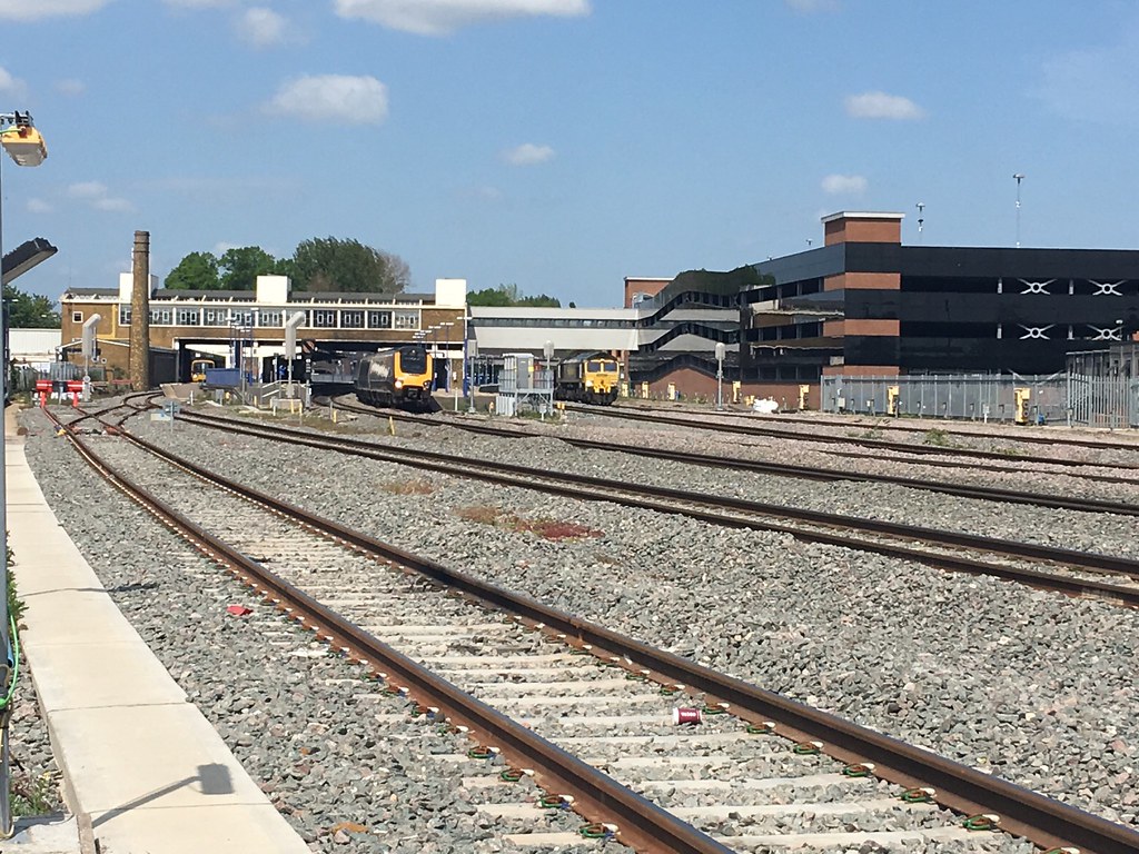 Banbury Station Banbury station looking from the Depot Rec… Flickr