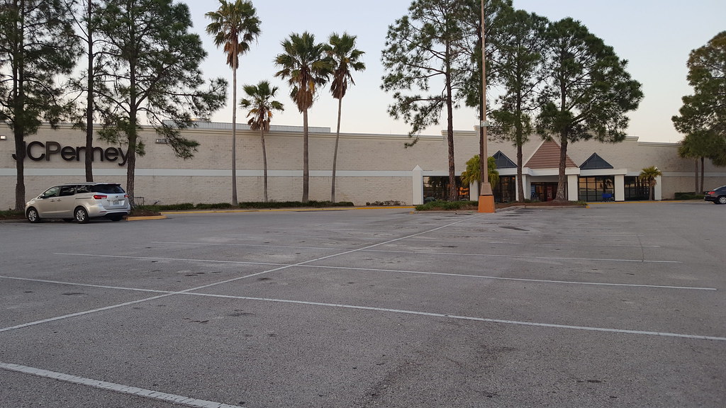 JCPenney Lakeland Square Mall Lakeland, FL April 2017 Flickr