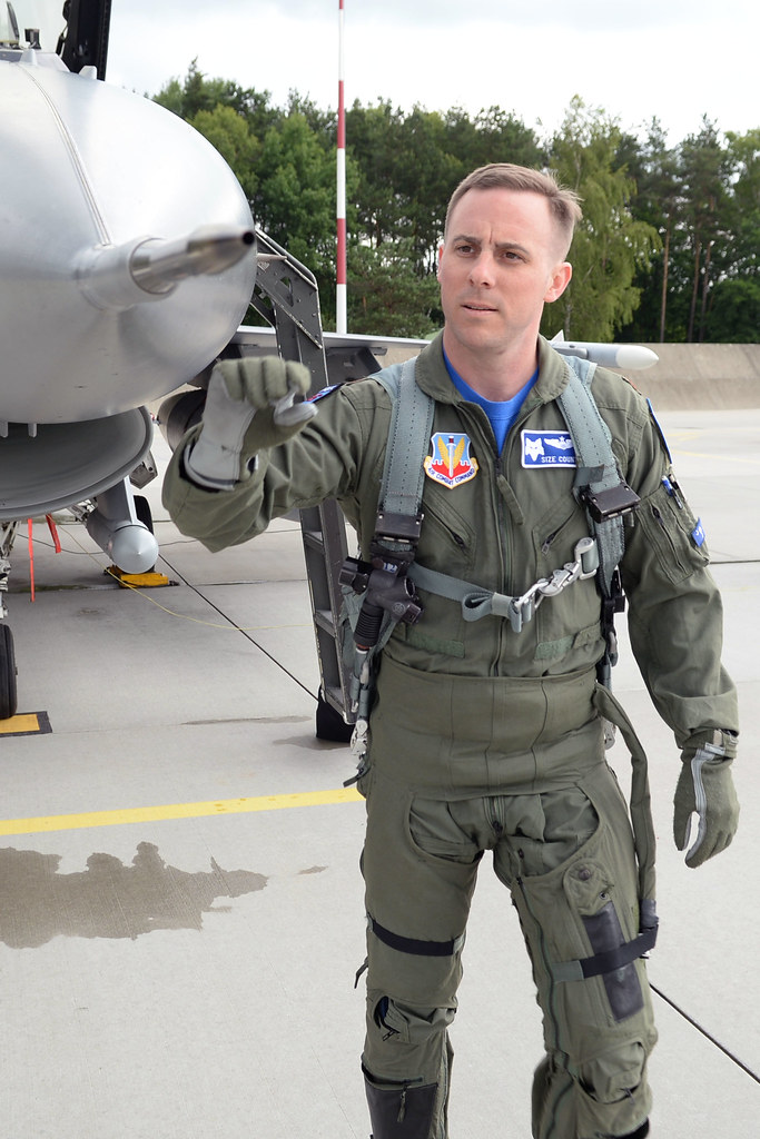 150617ZOL711007 U.S. Air Force Maj. Zachary "Size" Coun… Flickr