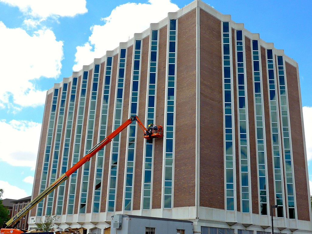 Bowen Hall on WSC campus gets new windows and complete int… Flickr