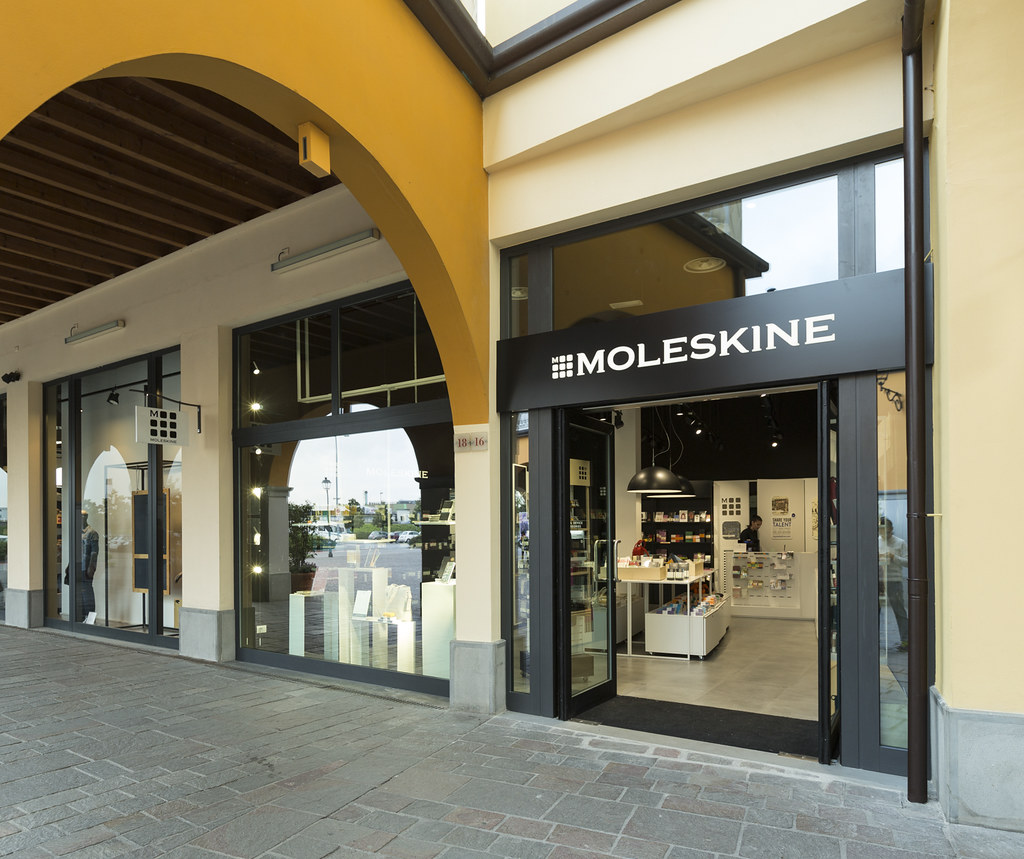 Moleskine Store I Brescia Franciacorta Outlet Village Flickr
