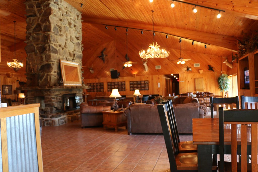 Arkansas Duck Hunting Lodge Stuttgart Antlers & Anglers