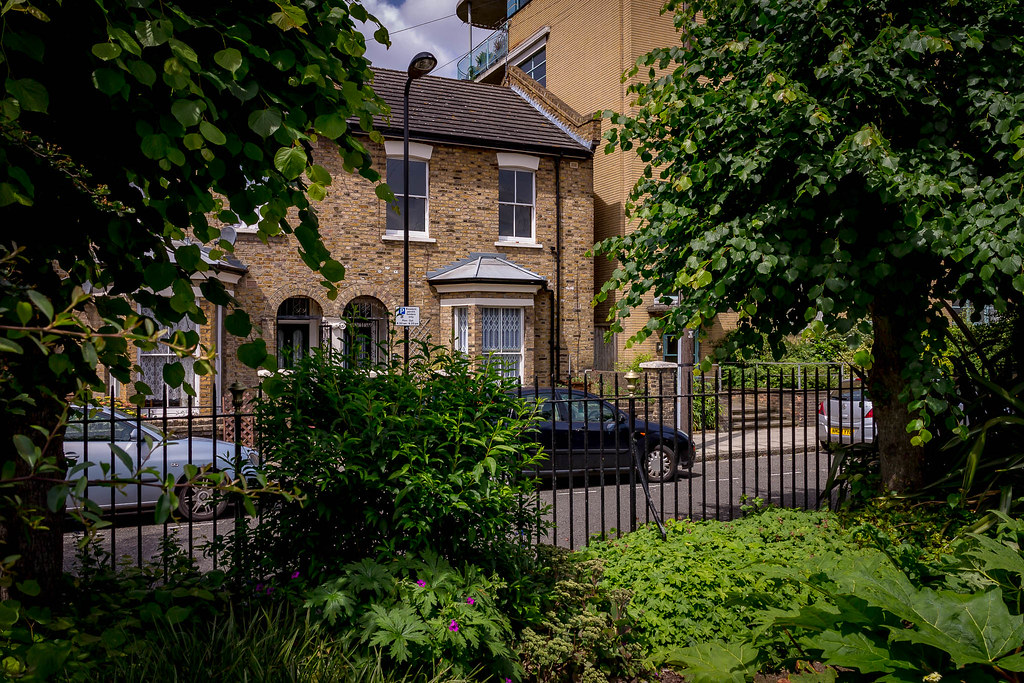 Fassett Square OGSW 2016 3344.jpg DavidRBadger Flickr