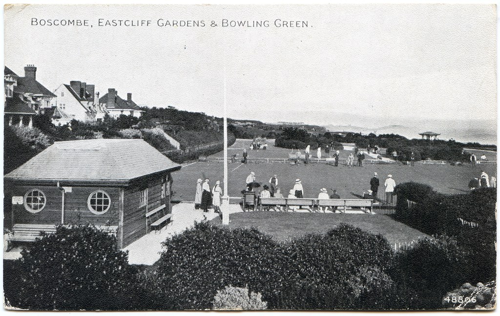 Cliff Gardens (East Cliff Gardens) and Bowling Gr… Flickr