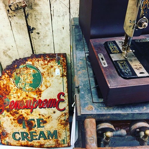 Antiques & Thrift Lehighton, PA www.artskooldamage.blogs… Flickr