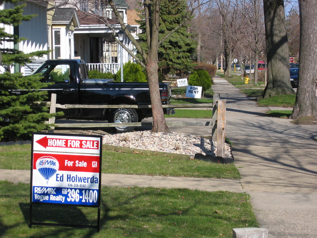 Real Estate Lots for sale & rent in my neighborhood. Daniel