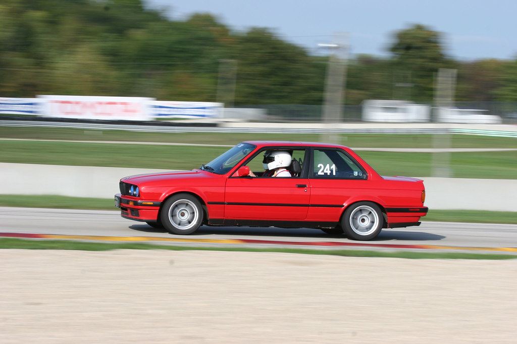 91 318is E30 OktoberFAST 2005 with Badger Bimmers at Road … Flickr