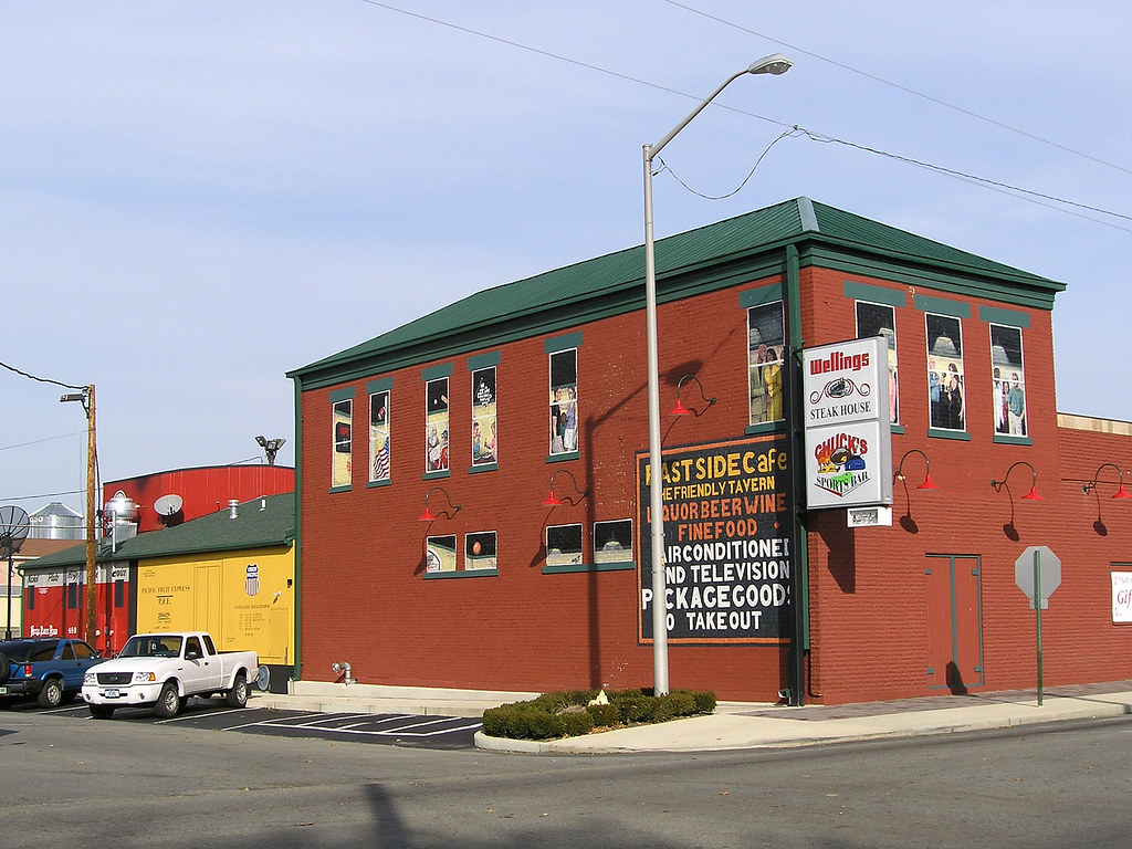 Welling's Steak House / Chuck's Sports Bar Located at 1500… Flickr