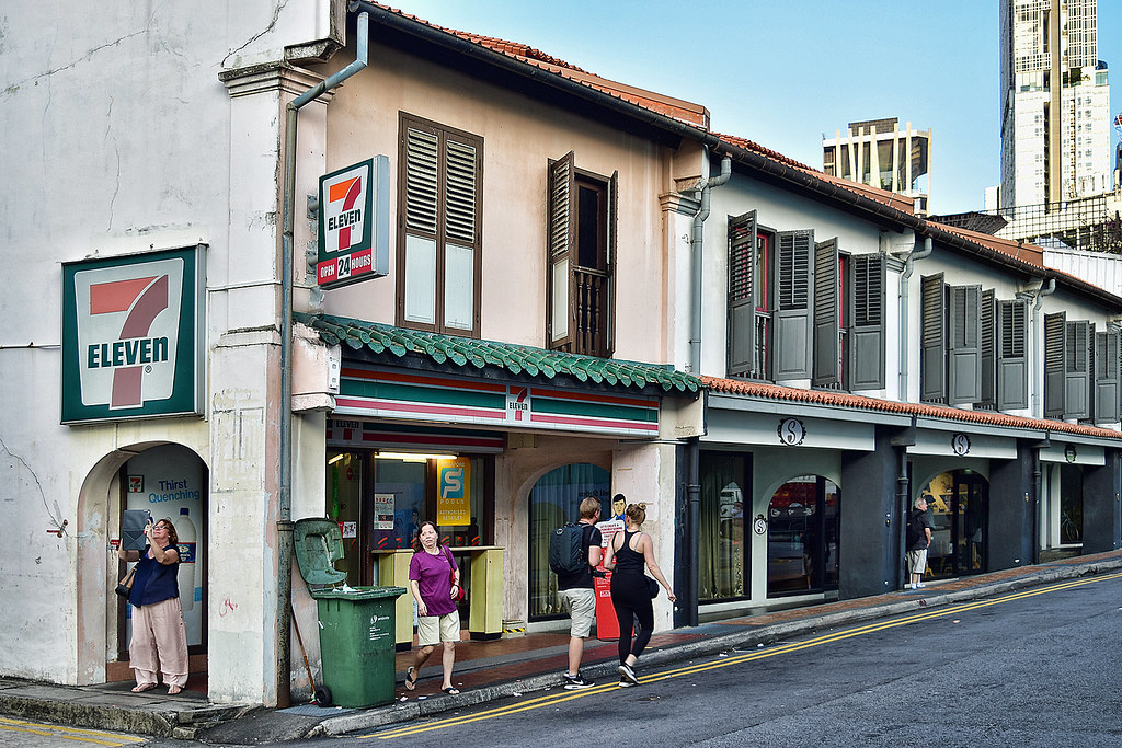 Conservation Shophouse At Erskine Road, Chinatown. Flickr