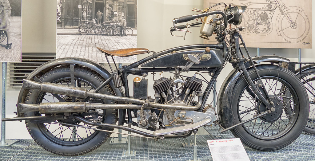 1924 Motor Company 1000 motorcycle The most expensive moto… Flickr