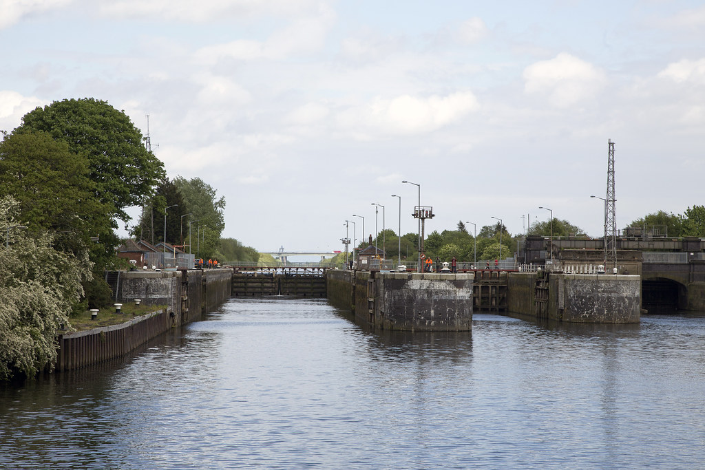 Latchford lock, Warrington, Manchester Ship Canal, May 201… Flickr