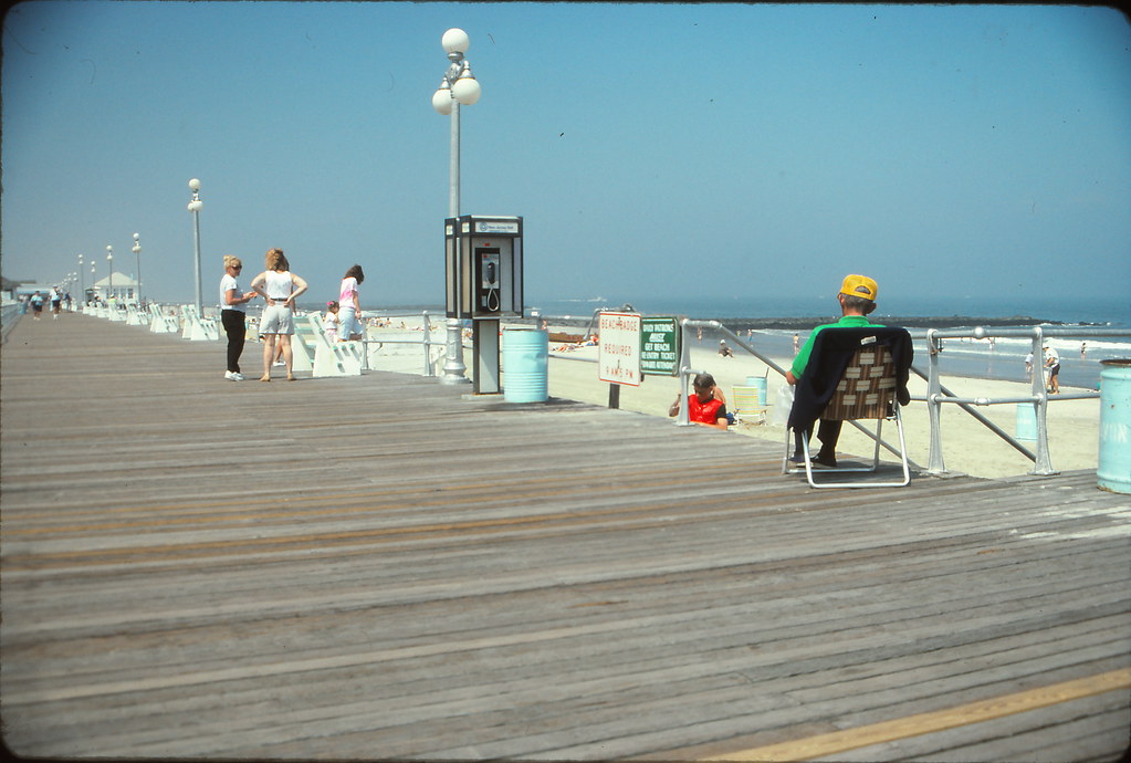 Along the Boardwalk, AvonByTheSea, NJ July 1990 Flickr