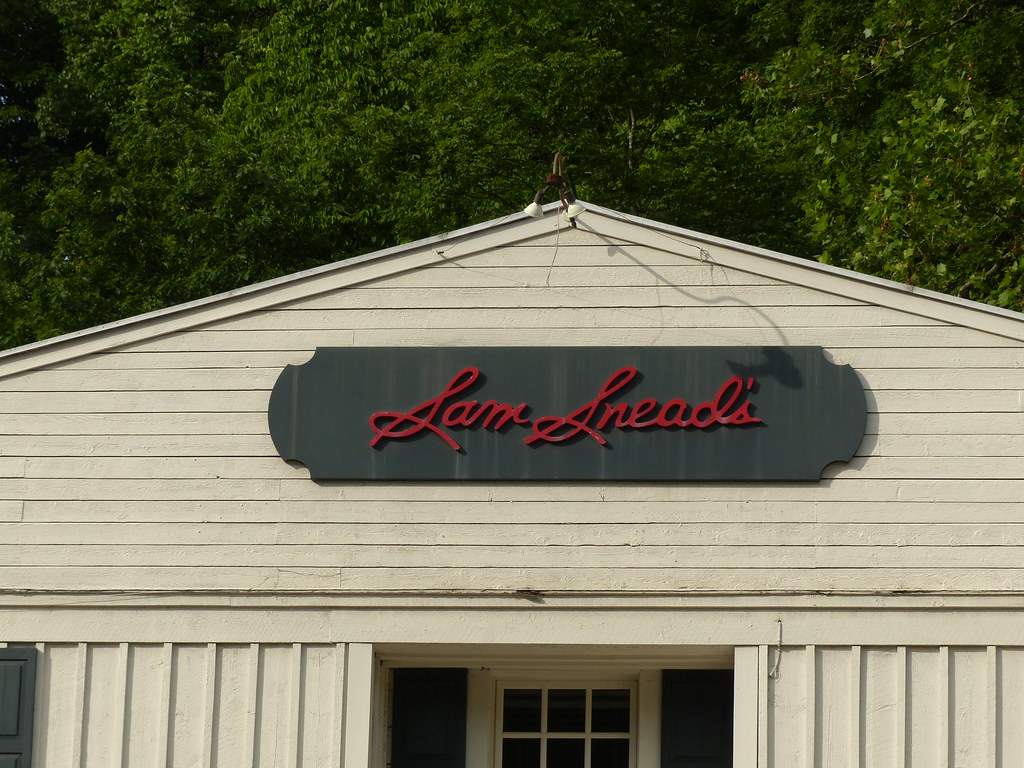 Sam Snead's Tavern, Hot Springs, Virginia Kipp Teague Flickr