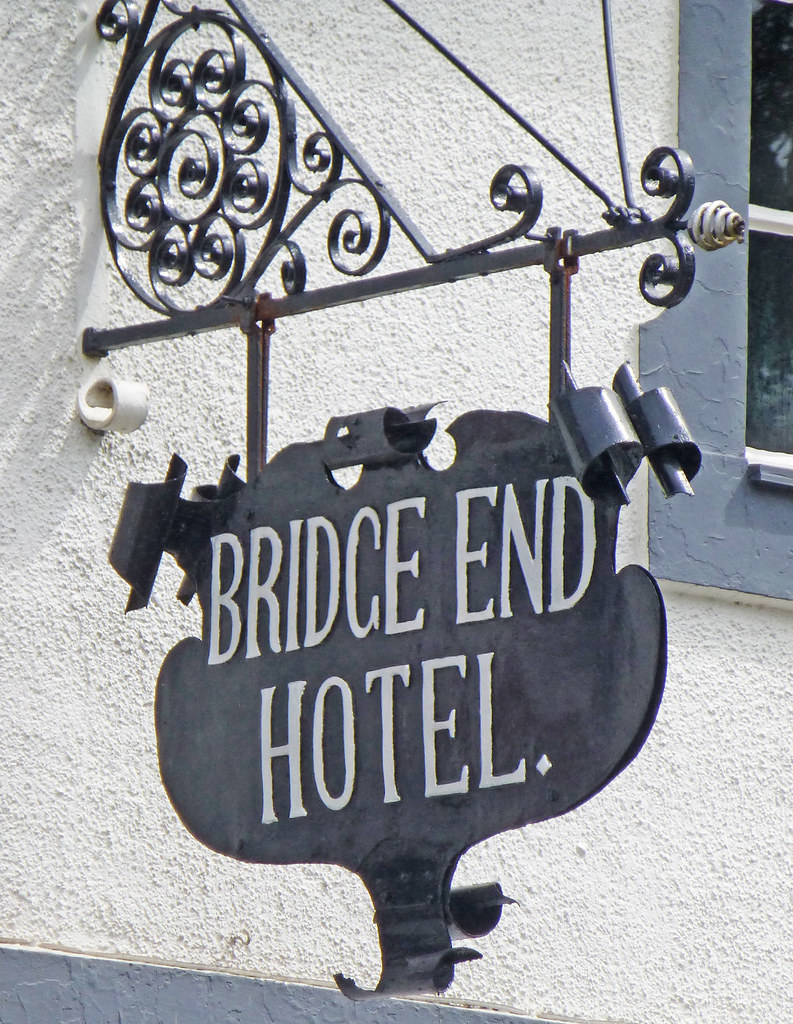 Bridge End Hotel, Llangollen 2017 Abbey Road, Llangollen… Flickr